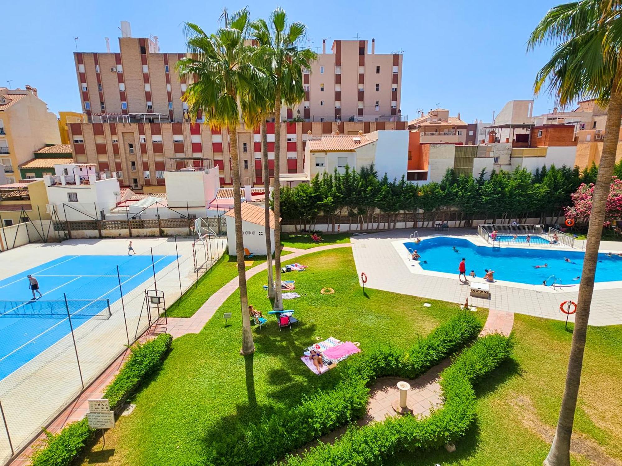 Plazamar Palace Center - Alojamientos La Torre Torre Del Mar Ngoại thất bức ảnh